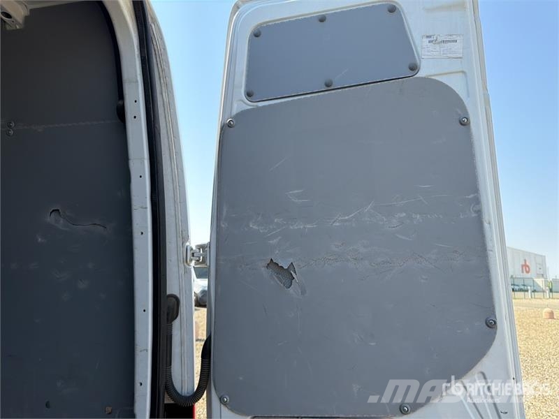 Mercedes-Benz Sprinter 314CDI Cargo Van Pakettiautot