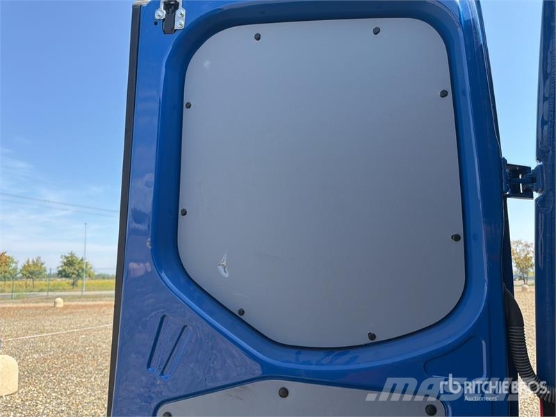 Mercedes-Benz Sprinter 211 CDi Cargo Van Utilitaire