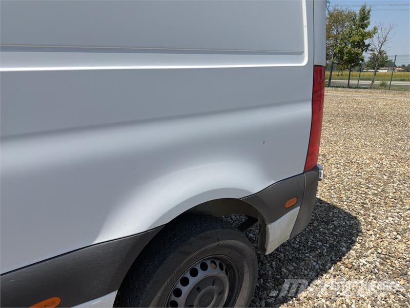 Mercedes-Benz Sprinter 311CDI Cargo Van Furgonetas cerradas