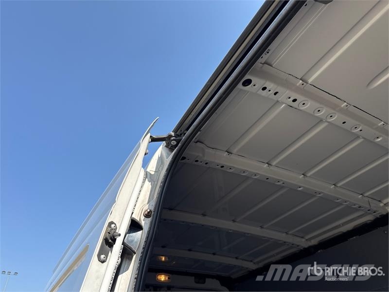 Mercedes-Benz Sprinter 314CDI Cargo Van Pakettiautot