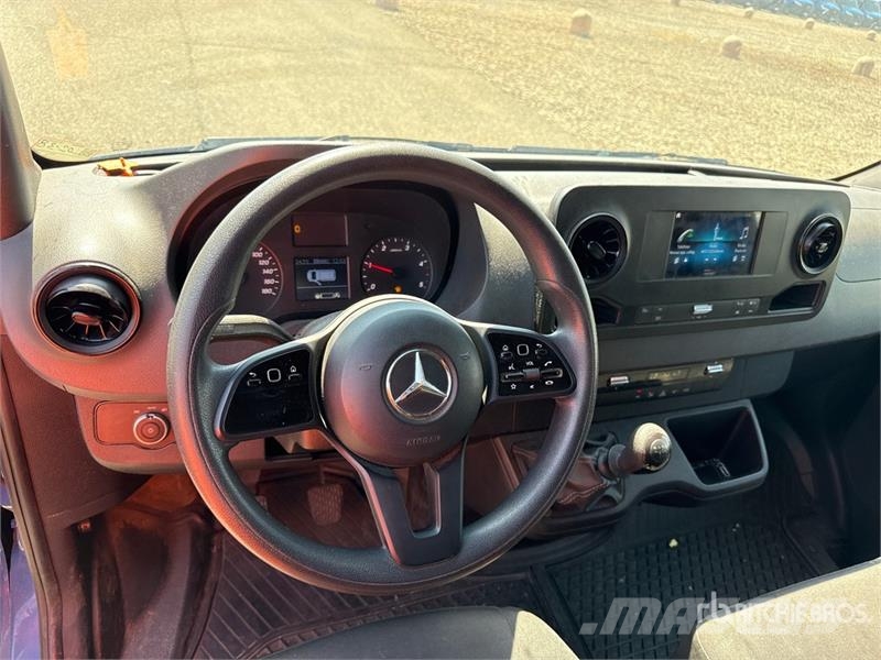 Mercedes-Benz Sprinter 211 CDi Cargo Van Lieferwagen