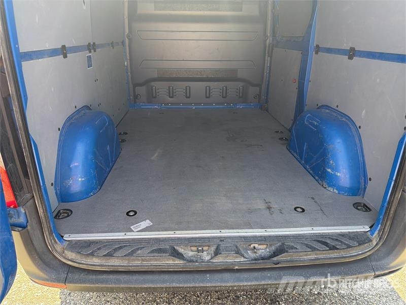 Mercedes-Benz Sprinter 211 CDi Cargo Van Lieferwagen