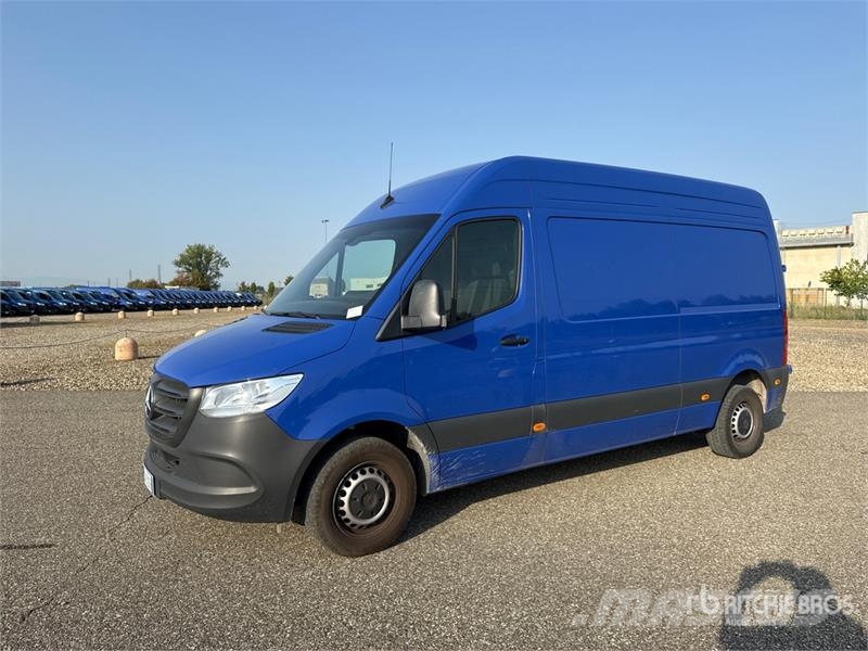Mercedes-Benz Sprinter 311CDI Cargo Van Dodávky
