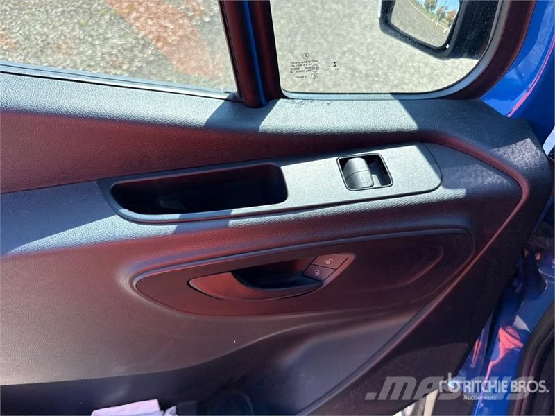 Mercedes-Benz Sprinter 211 CDi Cargo Van Utilitaire