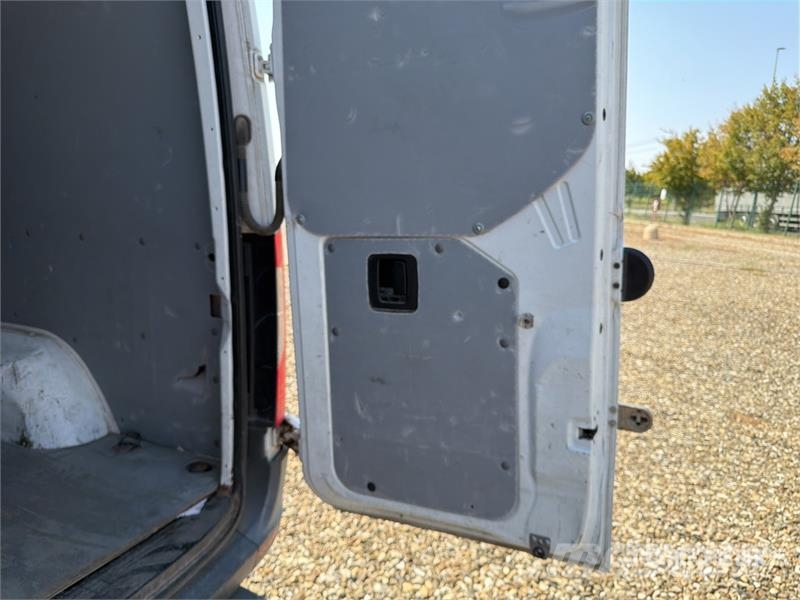Mercedes-Benz Sprinter 314CDI Cargo Van Pakettiautot
