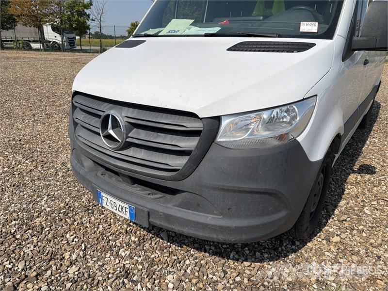 Mercedes-Benz Sprinter 314CDI Cargo Van Pakettiautot