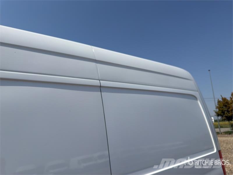 Mercedes-Benz Sprinter 311CDI Cargo Van Pakettiautot