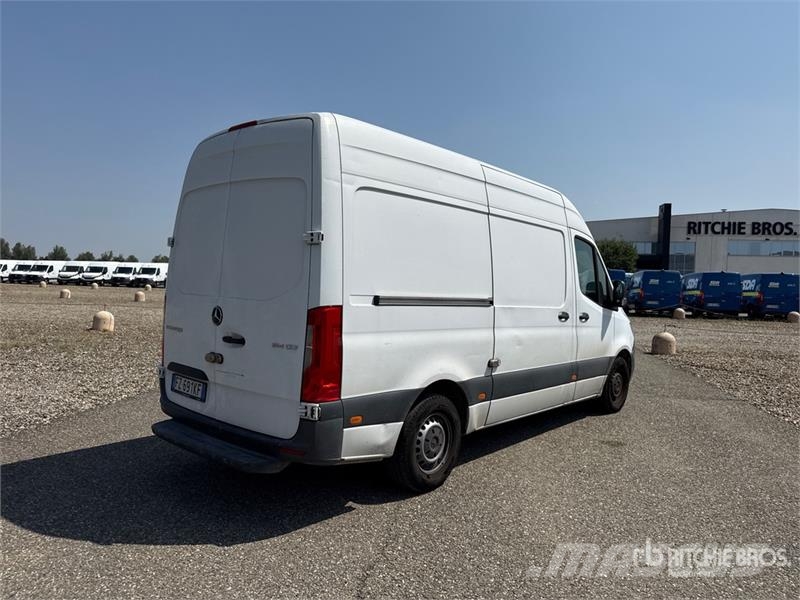 Mercedes-Benz Sprinter 314CDI Cargo Van Pakettiautot