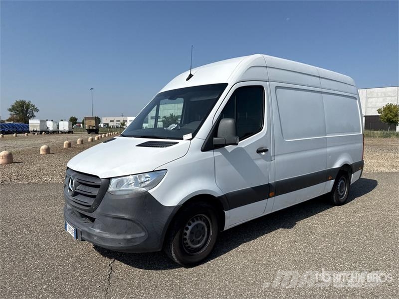 Mercedes-Benz Sprinter 314CDI Cargo Van Pakettiautot