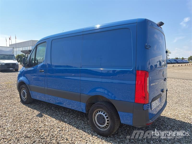 Mercedes-Benz Sprinter 211 CDi Cargo Van Lieferwagen