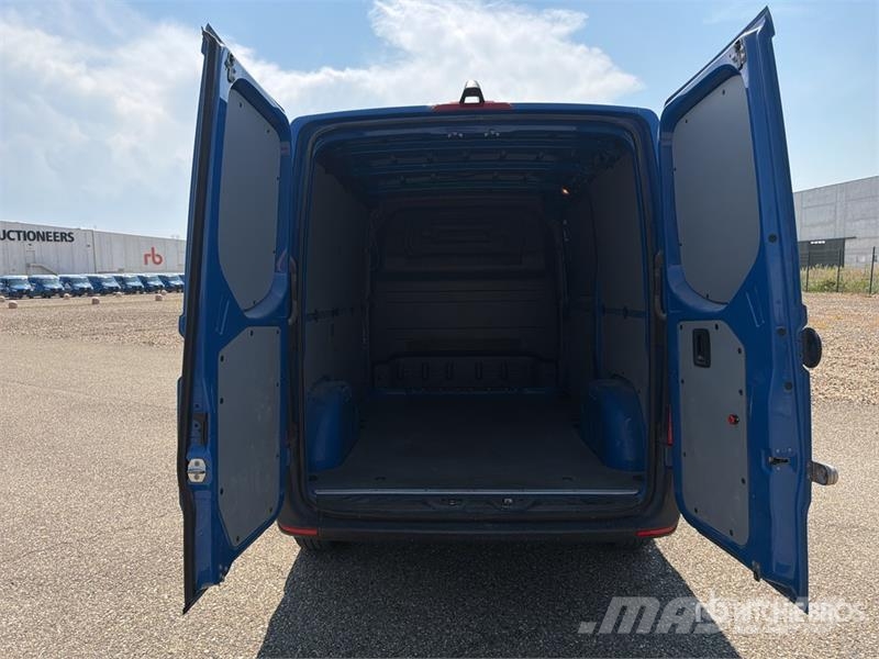 Mercedes-Benz Sprinter 211 CDi Cargo Van Lieferwagen