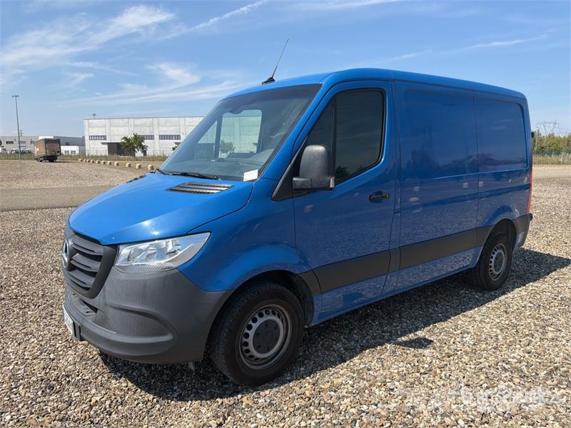Mercedes-Benz Sprinter 211 CDi Cargo Van Lieferwagen