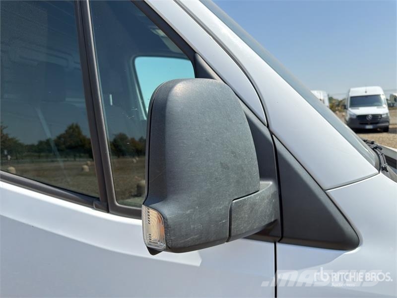 Mercedes-Benz Sprinter 311CDI Cargo Van Pakettiautot