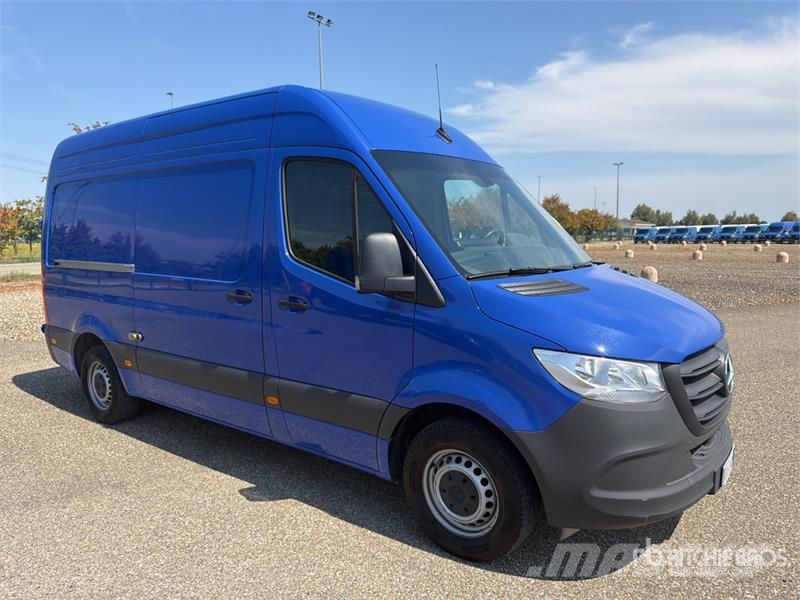 Mercedes-Benz Sprinter 311CDI Cargo Van Utilitaire