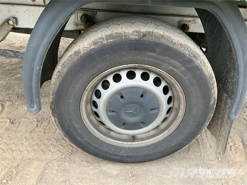 Mercedes-Benz Sprinter Van Truck Camion cassonati