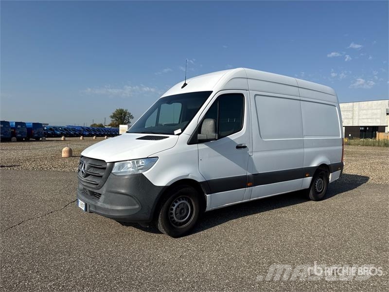Mercedes-Benz Sprinter 314CDI Cargo Van Pakettiautot