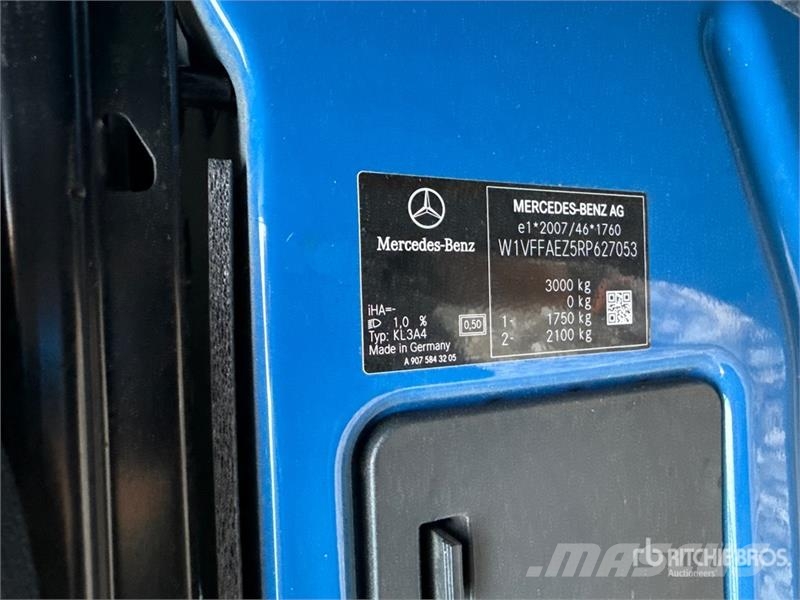 Mercedes-Benz Sprinter 211 CDi Cargo Van Utilitaire