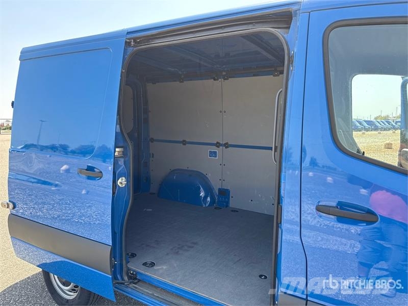 Mercedes-Benz Sprinter 211 CDi Cargo Van Utilitaire