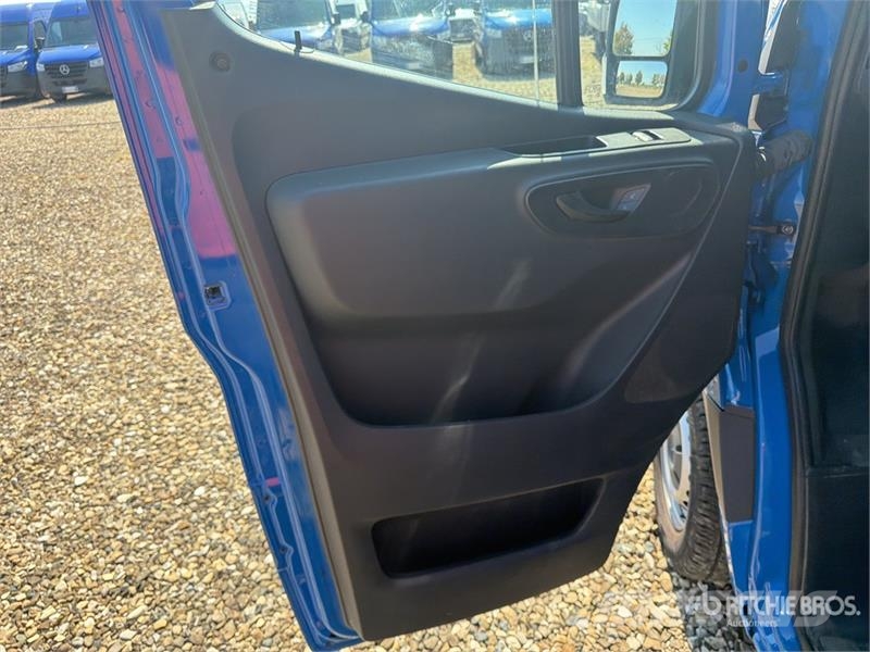 Mercedes-Benz Sprinter 211 CDi Cargo Van Utilitaire