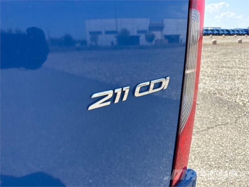 Mercedes-Benz Sprinter 211 CDi Cargo Van Lieferwagen