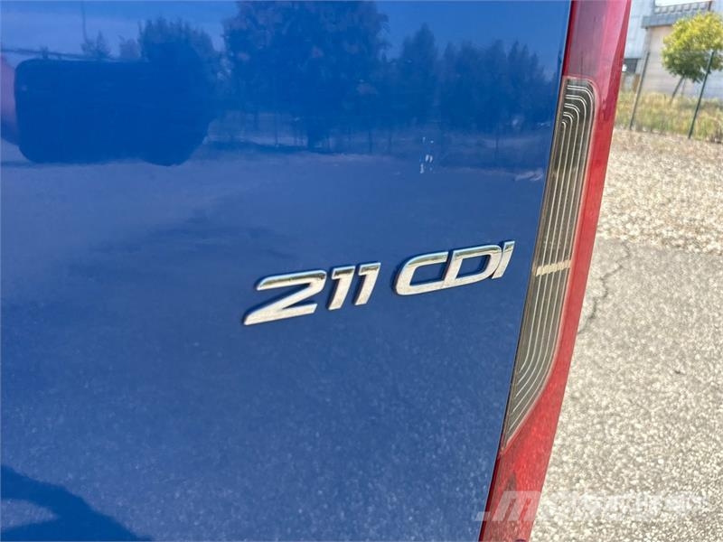 Mercedes-Benz Sprinter 211 CDi Cargo Van Utilitaire