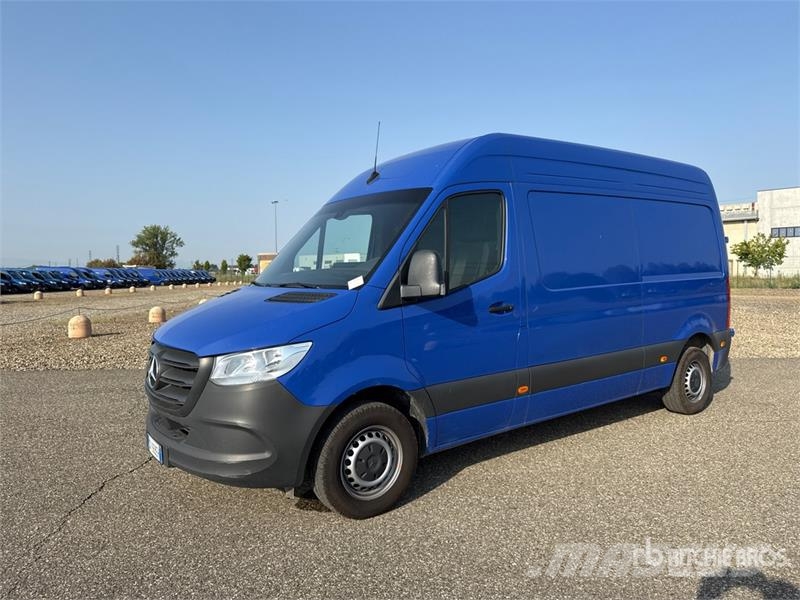 Mercedes-Benz Sprinter 311CDI Cargo Van Dodávky