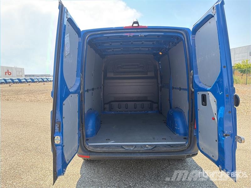 Mercedes-Benz Sprinter 211 CDi Cargo Van Lieferwagen