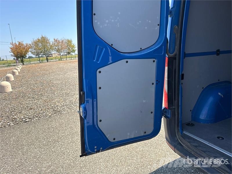 Mercedes-Benz Sprinter 211 CDi Cargo Van Lieferwagen