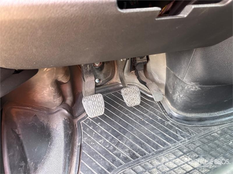 Mercedes-Benz Sprinter 211 CDi Cargo Van Utilitaire