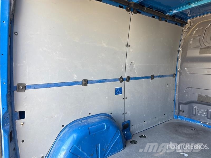 Mercedes-Benz Sprinter 211 CDi Cargo Van Utilitaire