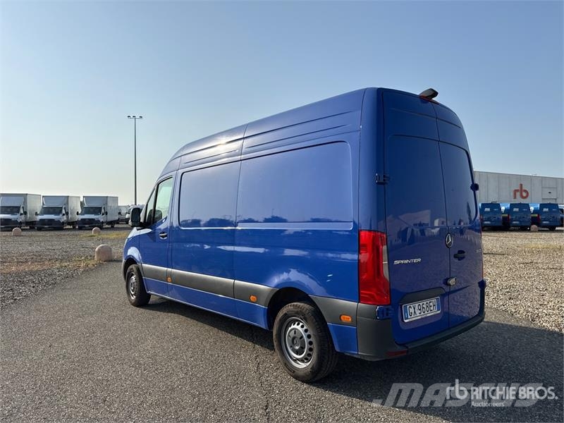 Mercedes-Benz Sprinter 311CDI Cargo Van Dodávky