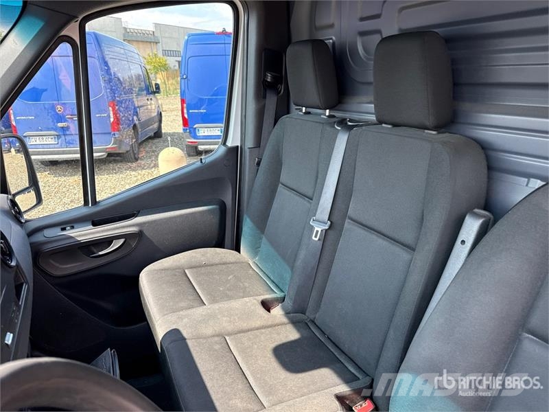 Mercedes-Benz Sprinter 311CDI Cargo Van Utilitaire