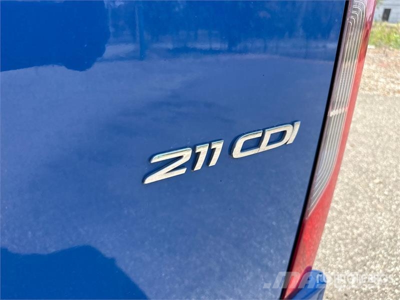 Mercedes-Benz Sprinter 211 CDi Cargo Van Pakettiautot