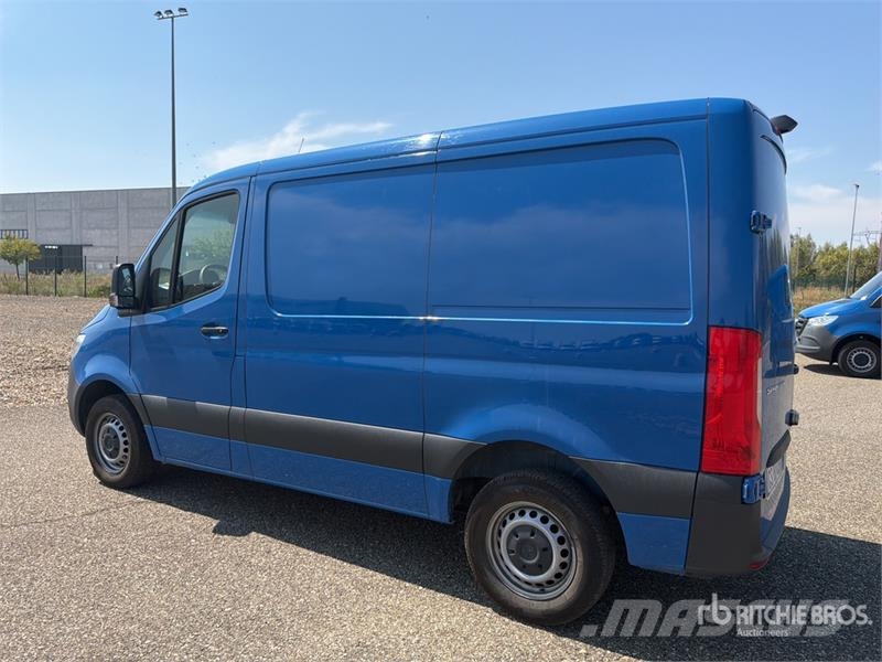 Mercedes-Benz Sprinter 211 CDi Cargo Van Utilitaire