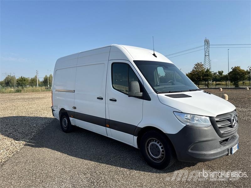 Mercedes-Benz Sprinter 314CDI Cargo Van Pakettiautot