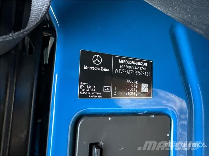 Mercedes-Benz Sprinter 211 CDi Cargo Van Lieferwagen