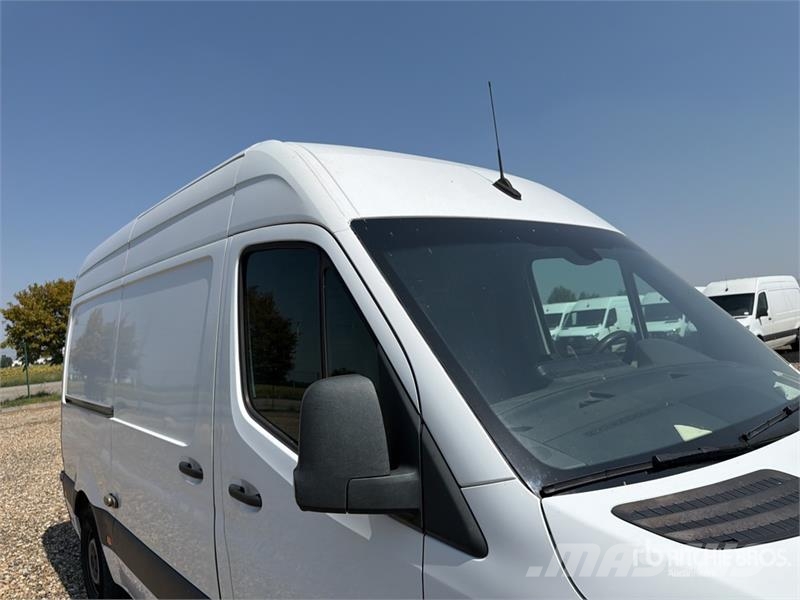 Mercedes-Benz Sprinter 314CDI Cargo Van Pakettiautot