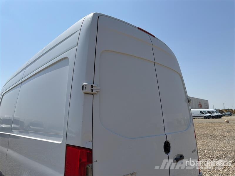 Mercedes-Benz Sprinter 311CDI Cargo Van Gesloten bedrijfswagens