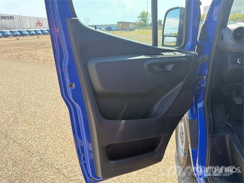 Mercedes-Benz Sprinter 311CDI Cargo Van Utilitaire