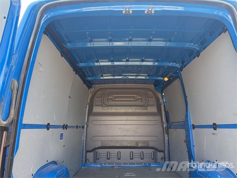 Mercedes-Benz Sprinter 211 CDi Cargo Van Utilitaire