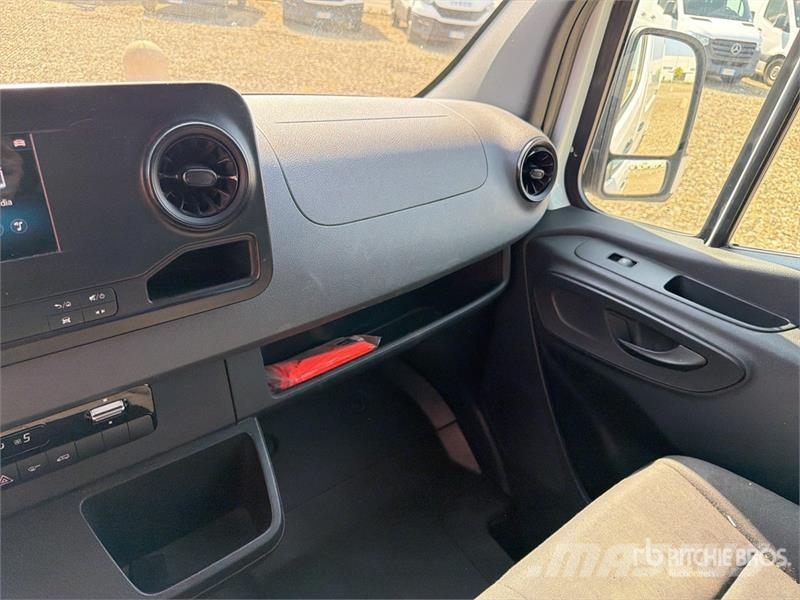 Mercedes-Benz Sprinter 314CDI Cargo Van Pakettiautot