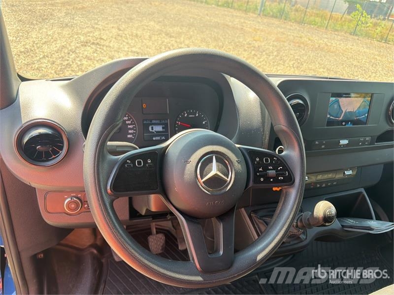 Mercedes-Benz Sprinter 211 CDi Cargo Van Lieferwagen