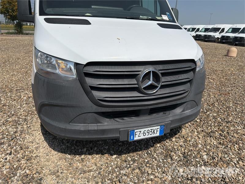 Mercedes-Benz Sprinter 314CDI Cargo Van Pakettiautot