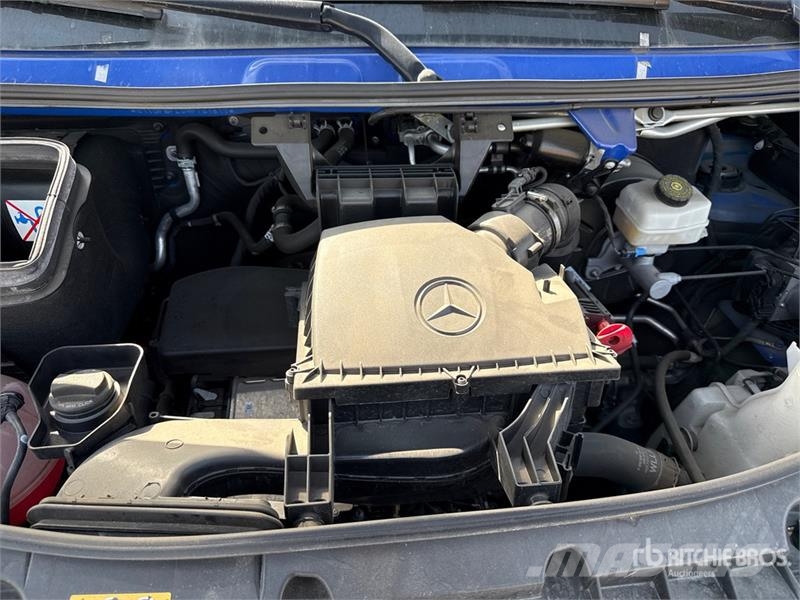 Mercedes-Benz Sprinter 311CDI Cargo Van Dodávky