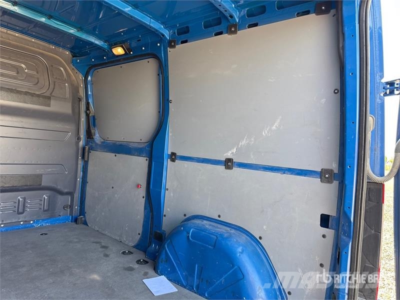 Mercedes-Benz Sprinter 211 CDi Cargo Van Utilitaire