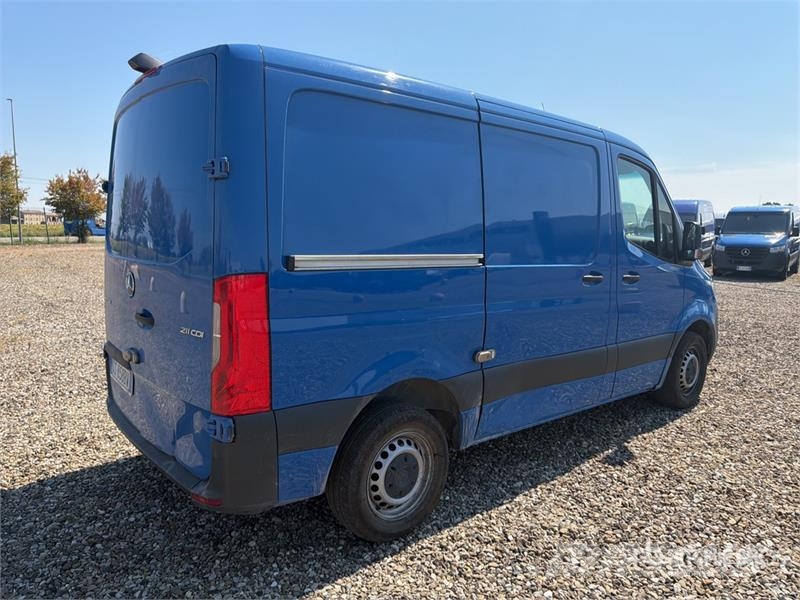 Mercedes-Benz Sprinter 211 CDi Cargo Van Lieferwagen