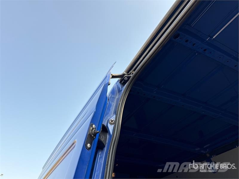 Mercedes-Benz Sprinter 311CDI Cargo Van Dodávky
