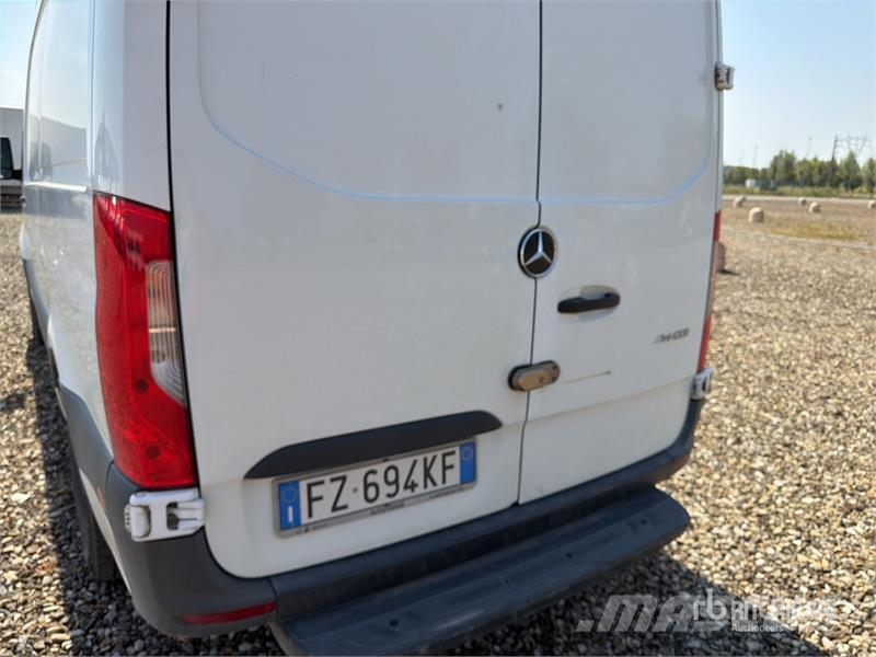 Mercedes-Benz Sprinter 314CDI Cargo Van Pakettiautot