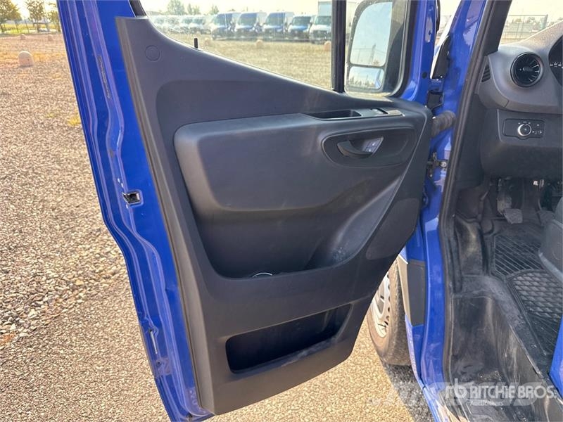 Mercedes-Benz Sprinter 311CDI Cargo Van Dodávky
