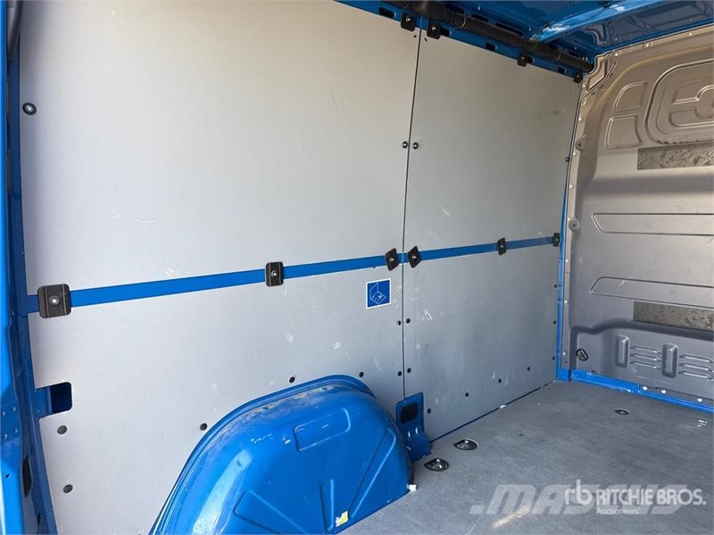 Mercedes-Benz Sprinter 211 CDi Cargo Van Lieferwagen
